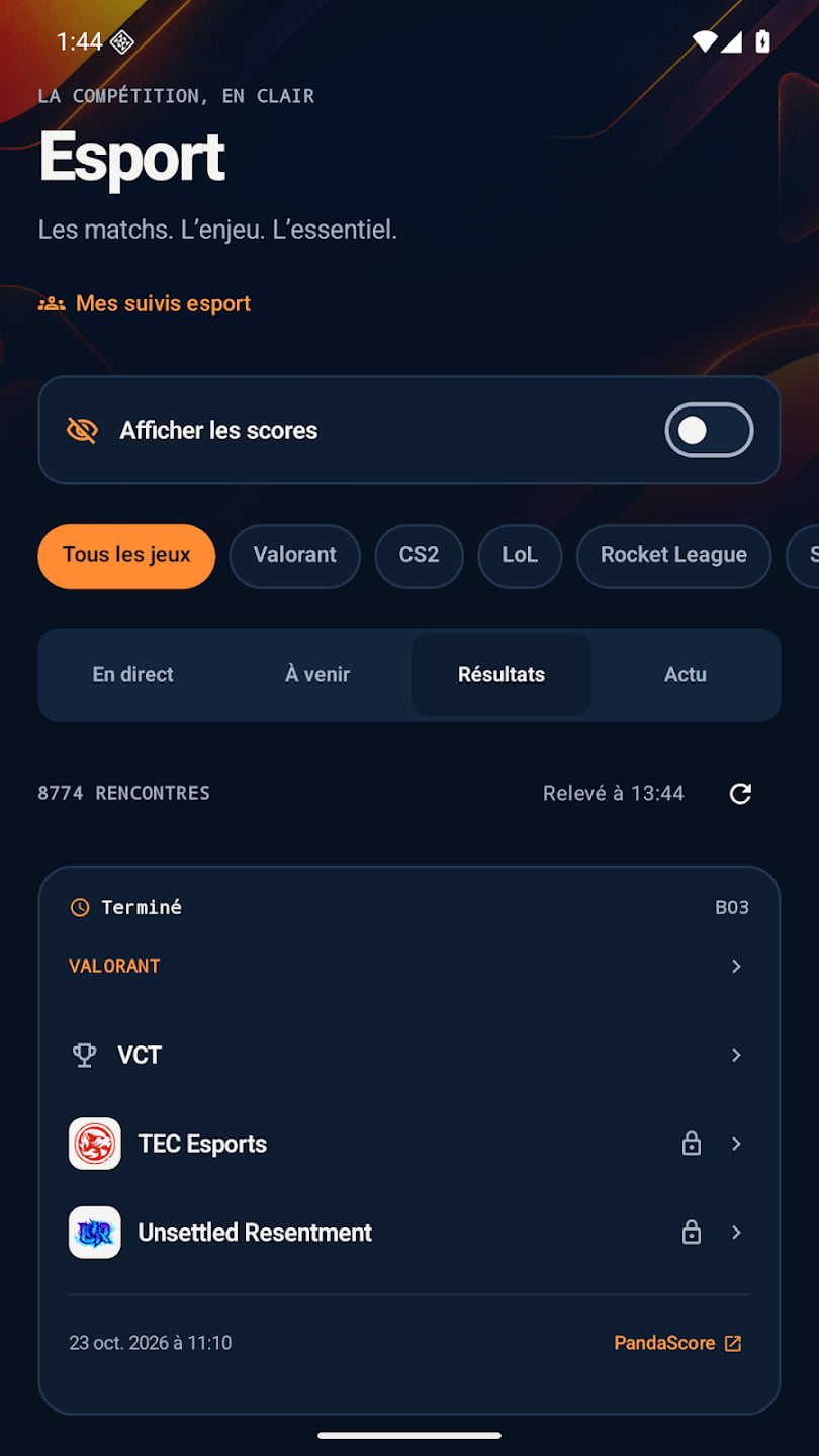 Écran Esport de l’app Android avec les onglets En direct, À venir et Résultats et les scores masqués.