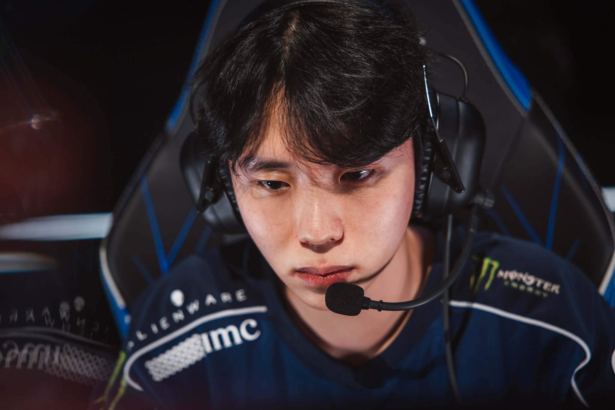 LPL 1시드 AL, 충격의 전패 탈락...팀 리퀴드는 4R 진출