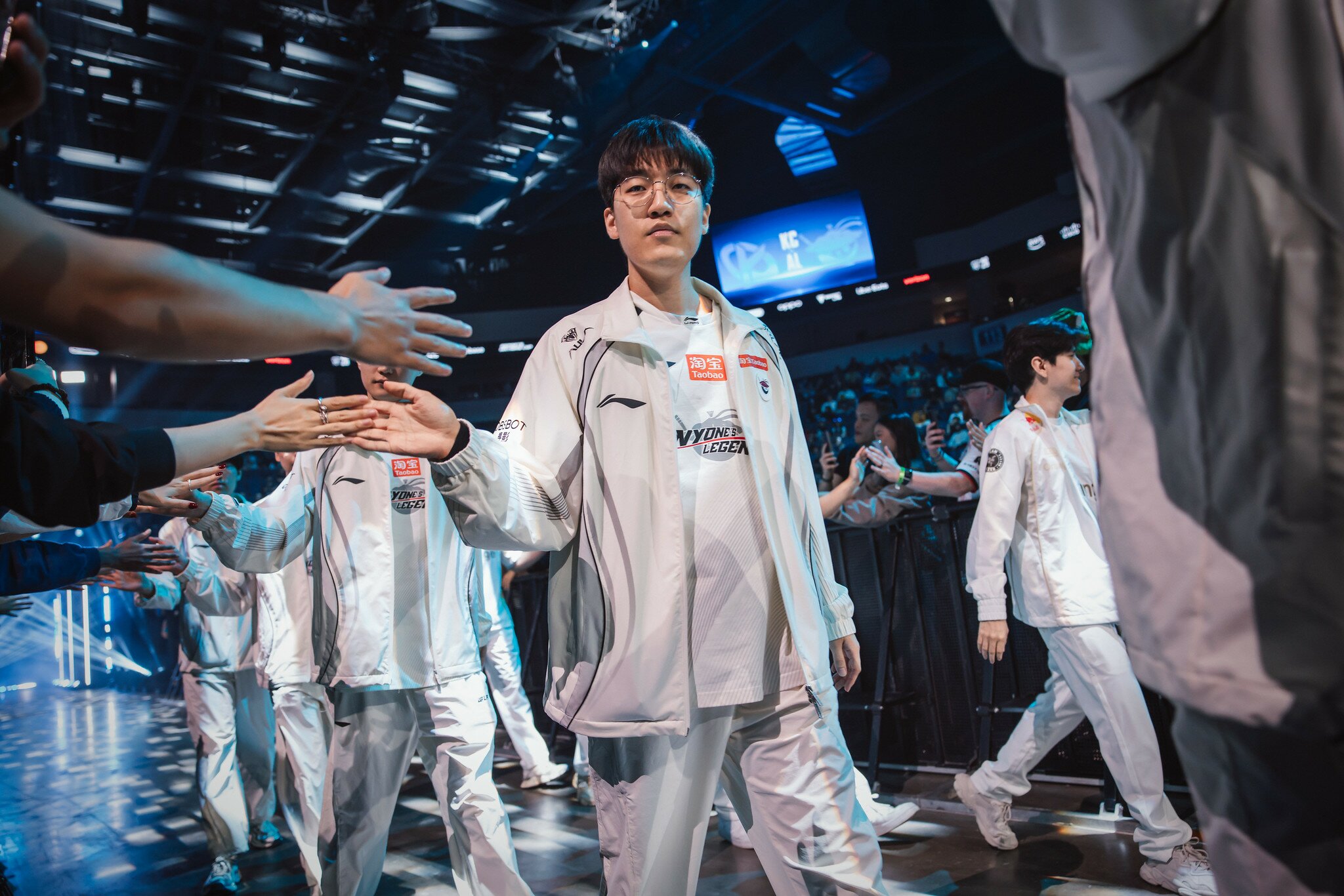 조기 탈락 위기 LPL 1시드...AL '타잔', "끝까지 포기 않겠다"